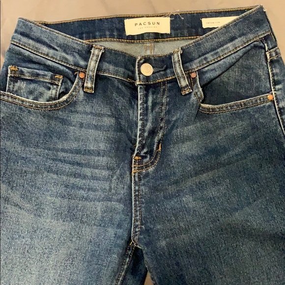 PacSun Vintage Icon Mom Jeans - Picture 3 of 5